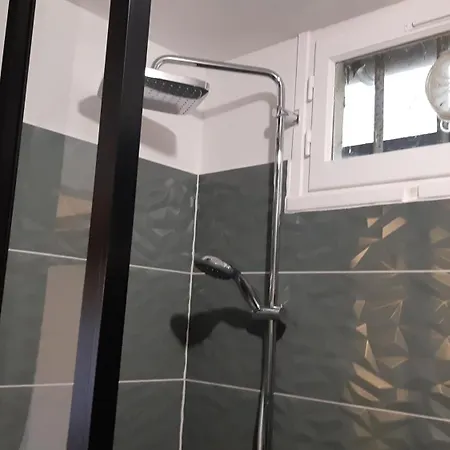 Chez Jeannine, Maison A Tatil Evi